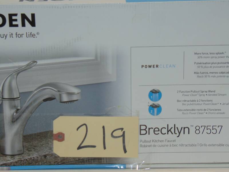 Brecklyn Pull-Out Sprayer Kitchen Faucet Chrome