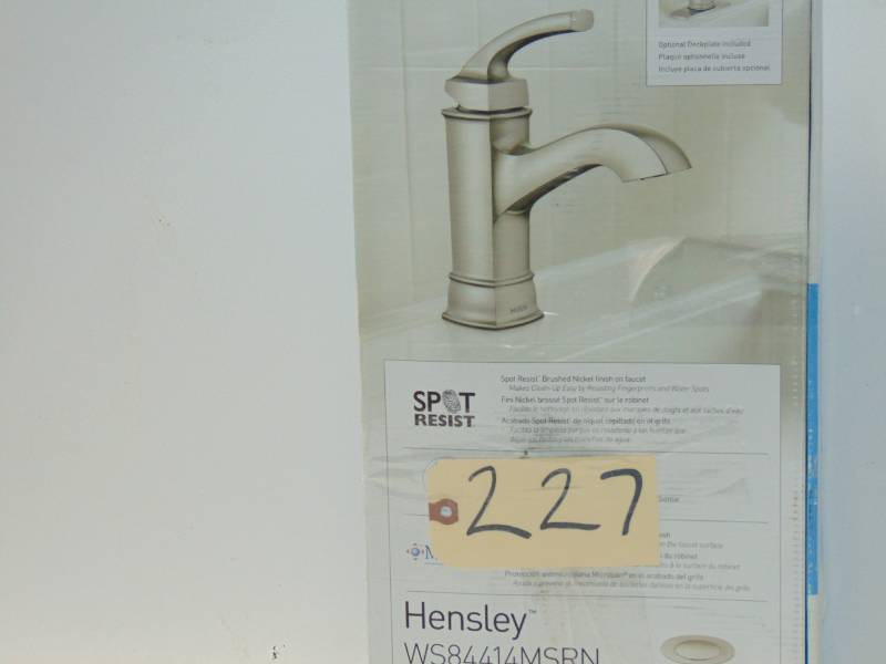 Hensley 4 in.  Bathroom FaucetSpot Resist Nickel