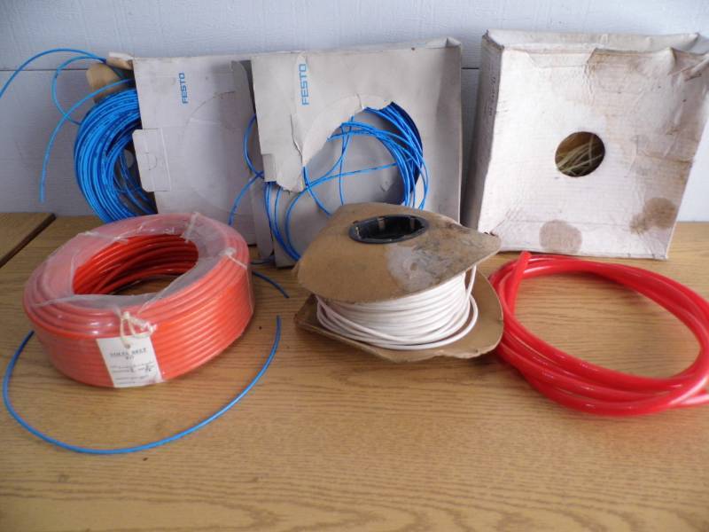 lot 3 image: Assorted Tubing