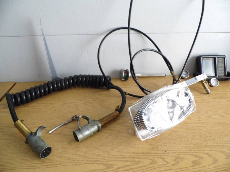 lot 18 image: Cord - Fish ID (no cord)
