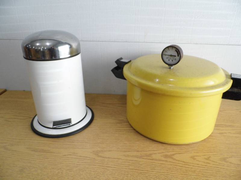 lot 45 image: Pressure Cooker - Garbage Can