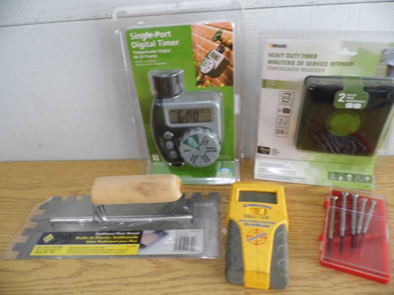 lot 54 image: Timers - Stud Finder