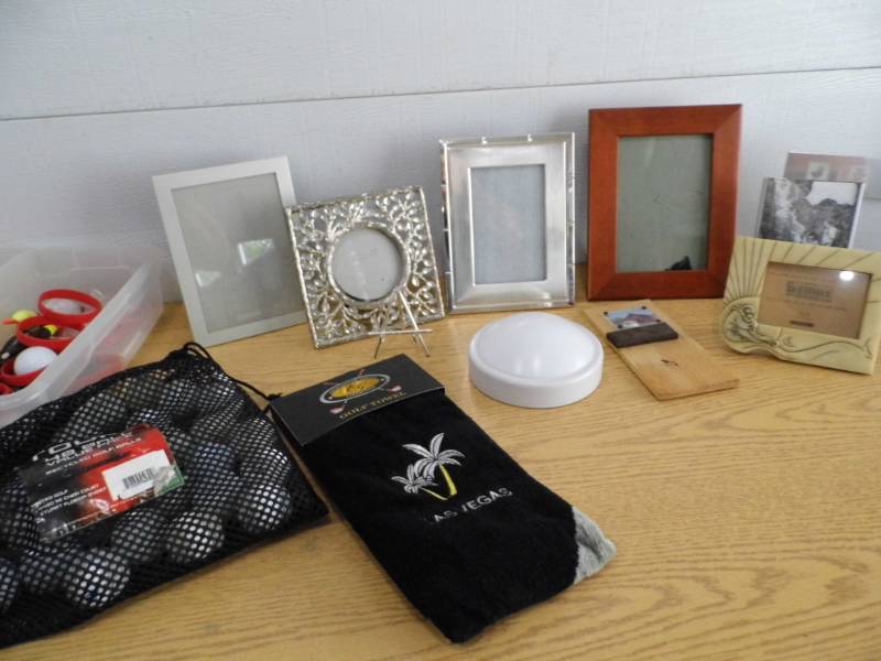 lot 77 image: Golf Items - Frames
