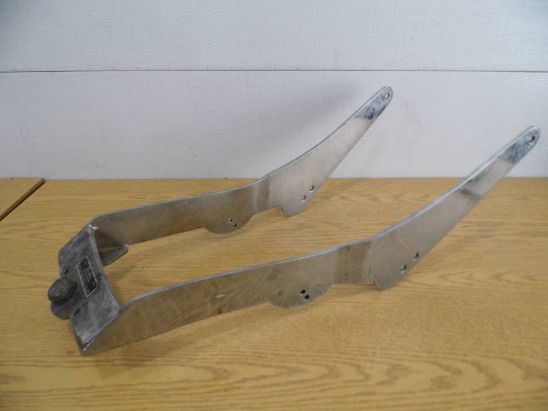 lot 96 image: Motorcylce Hitch