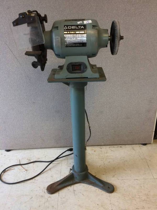 lot 15 image: 8 Delta bench grinder