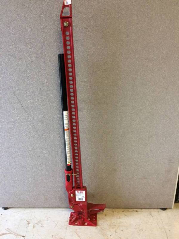 lot 16 image: Hi Lift