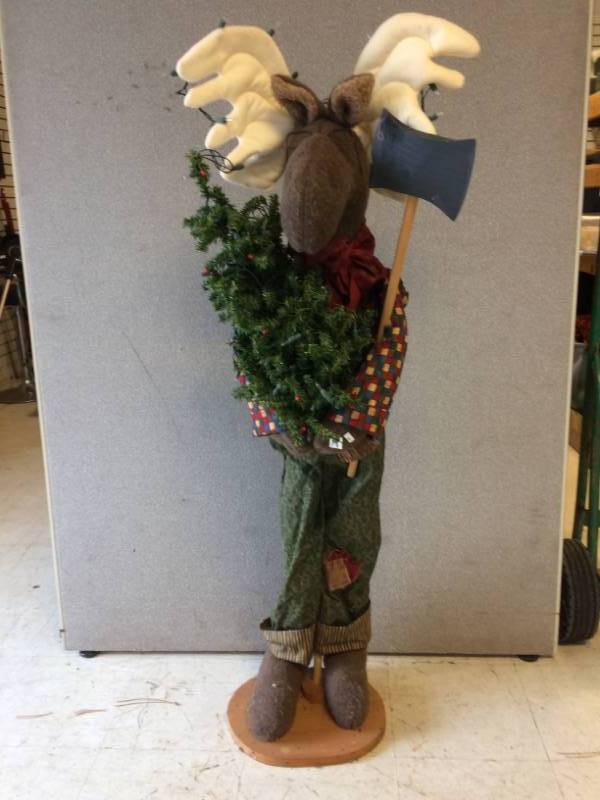 lot 19 image: Moose Decoration