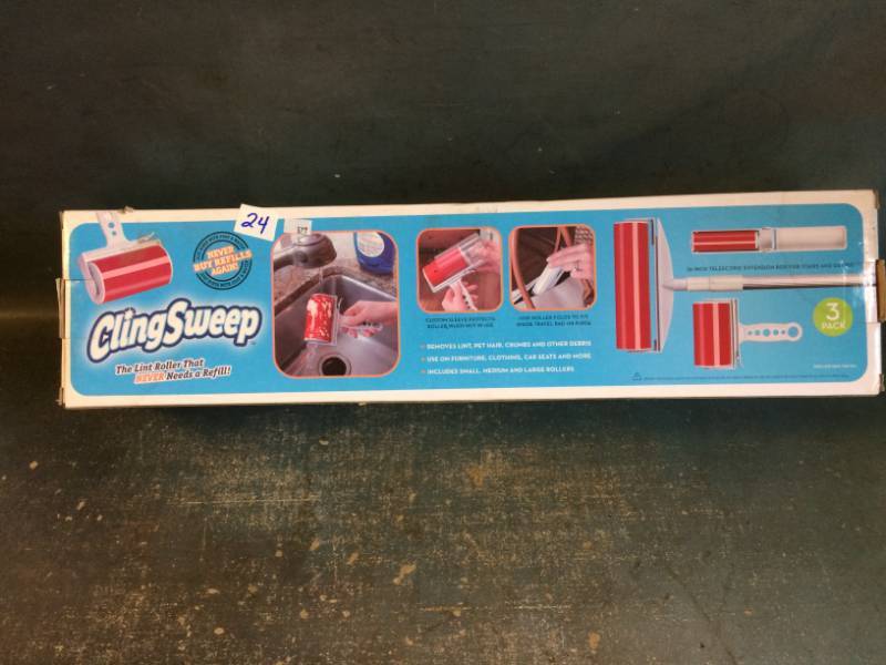 lot 24 image: Cling Sweet Lint Roller