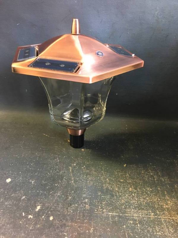 lot 26 image: Solar Pathway Lights
