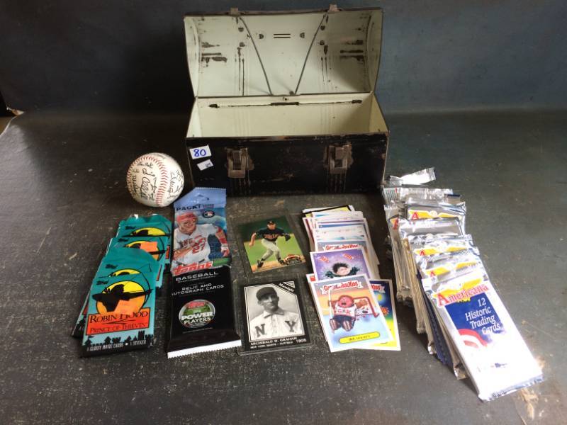 lot 80 image: Metal Lunch Box with Baseball Cards and Baseball