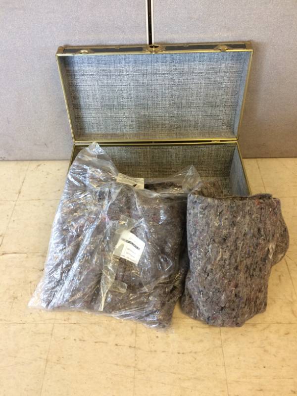 lot 155 image: Trunk and More