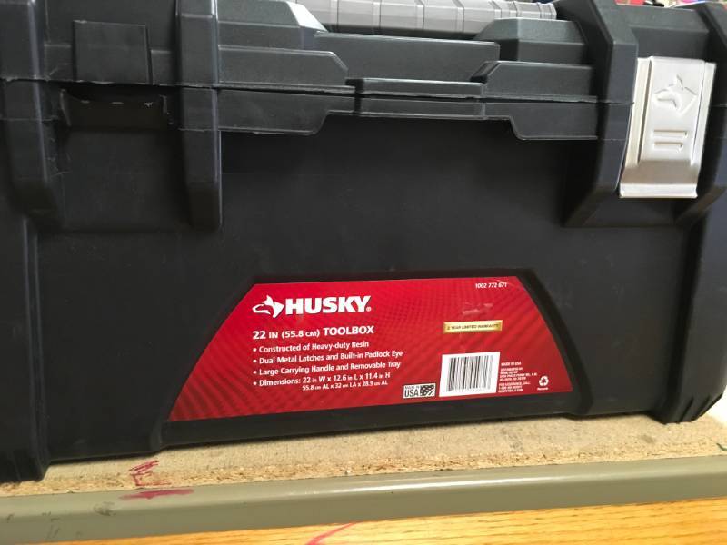 Husky 22 in. Plastic Tool Box with Metal Latches in Black SEE PHOTO DAMAGE MISSING ONE LATCH
