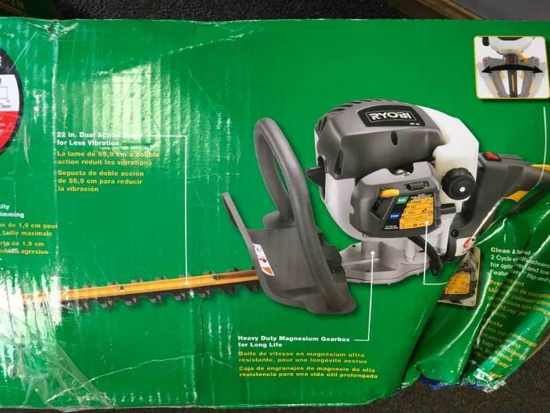 RYOBI 22 in. 26 cc Gas Hedge Trimmer in good condition