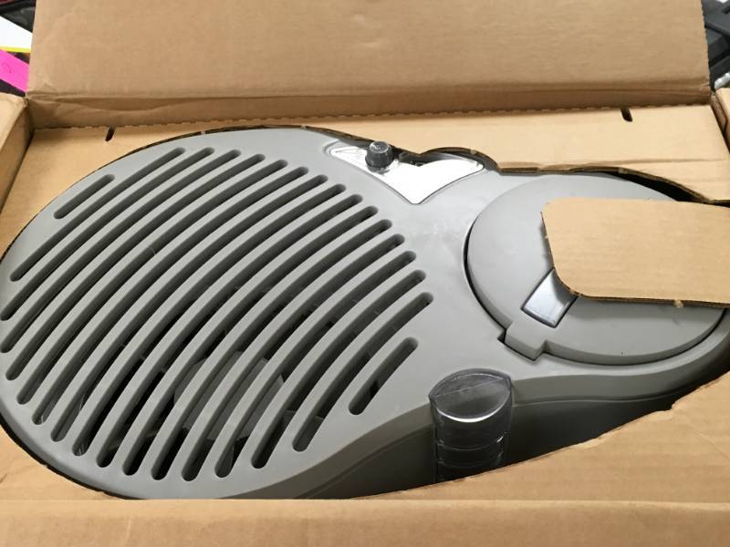 9 Gal. Recirculating Efficiency Digital Control Humidifier, Grays used in good condition
