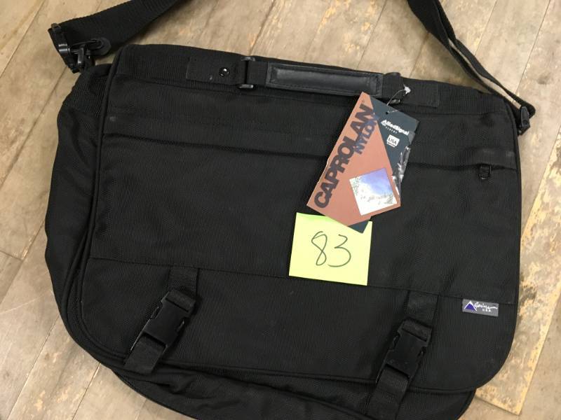 SMALL BAG STORAGE BLK in good condition