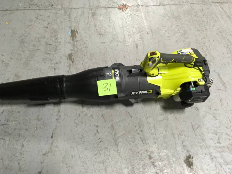 lot 31 image: RYOBI 160 MPH 520 CFM 25cc Gas Jet Fan Blower in good condition