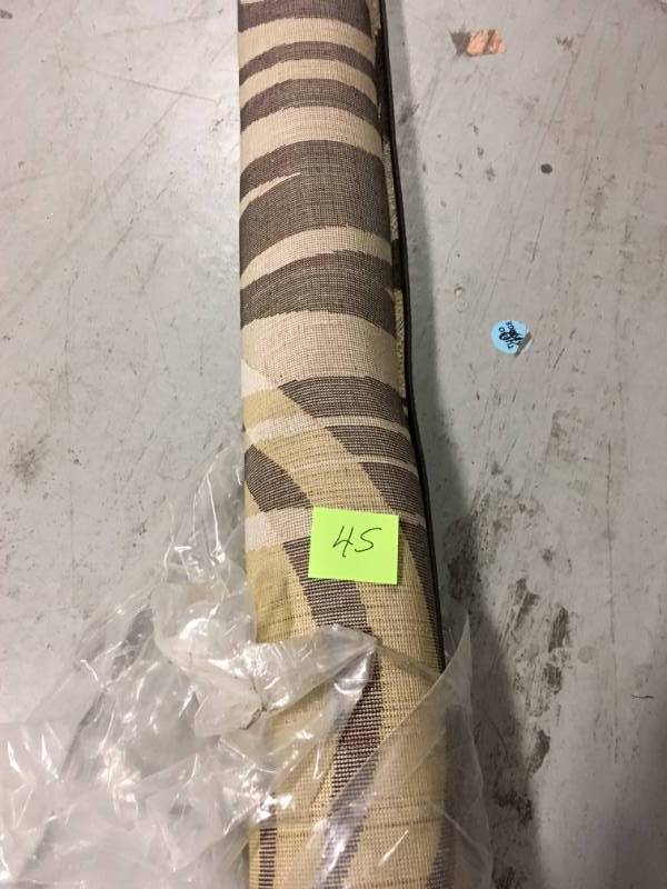 lot 45 image: Brown Circles Synthetics Floral Abstract Swirls Area Rug DCO1015 not used