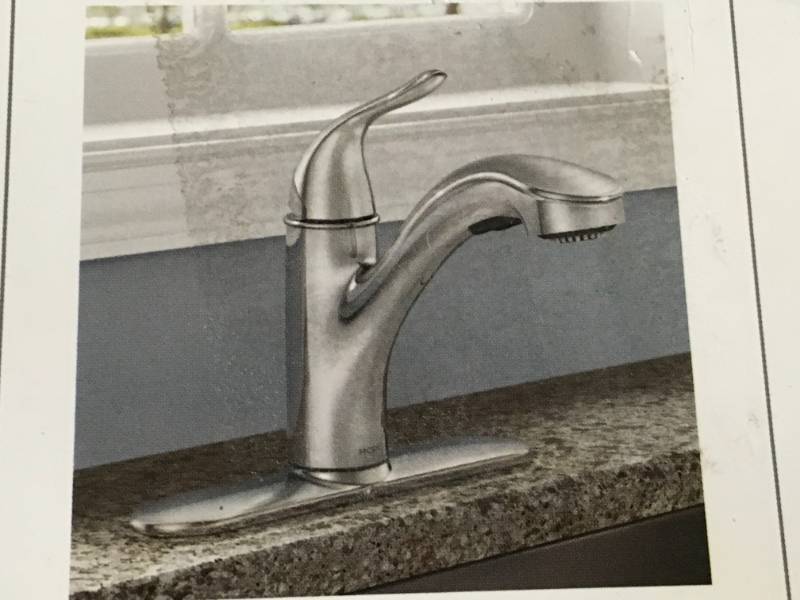 lot 90 image: MOEN Brecklyn Single-Handle Pull-Out Sprayer Kitchen Faucet with Power Clean in Chrome in good condition