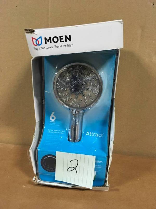 MOEN Attract 6-Spray 4 in. 1.75 GPM Handheld Shower with Magnetix in Chrome in good condition