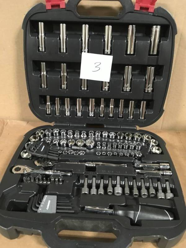 Husky Mechanics Tool Set (111-Piece) in good condition