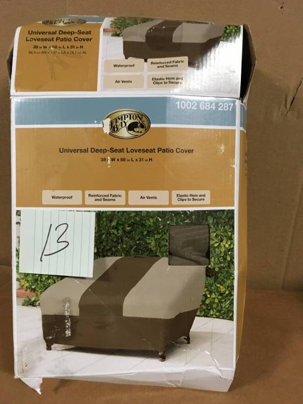 Hampton Bay Patio Deep-Seat Loveseat Cover in good condition