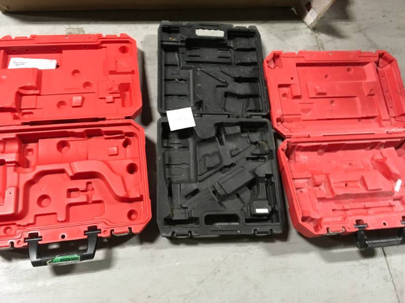 MIX TOOL CASES STORAGE notb used
