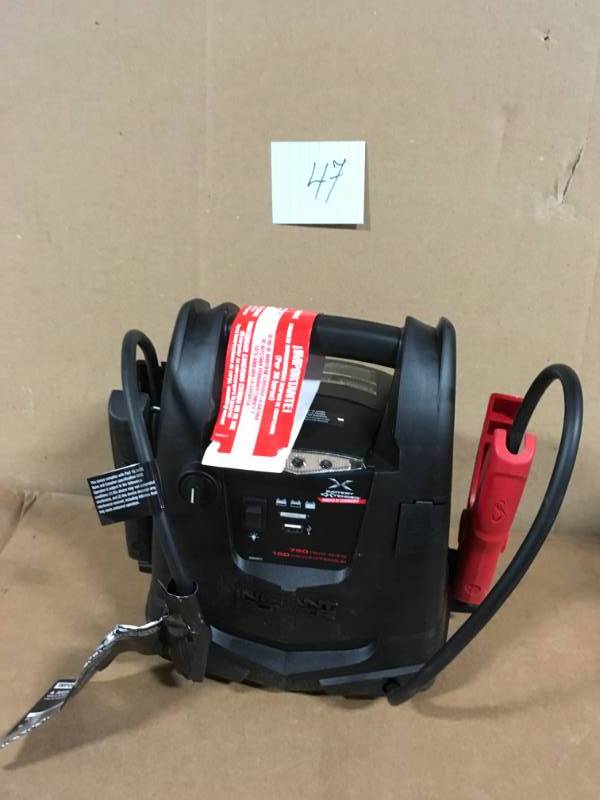 Schumacher Battery Extender 12-Volt, 750 Amp Battery Jump Starter in good condition