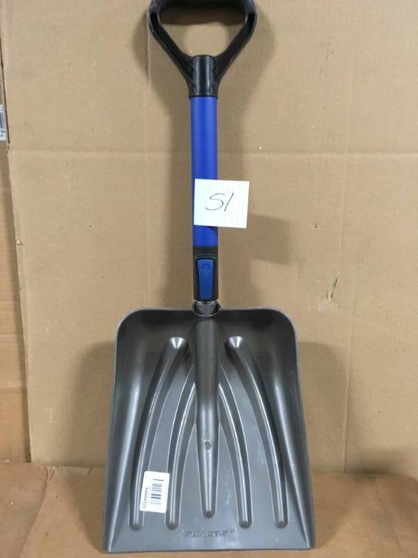 Suncast Telescoping Auto Shovel not used