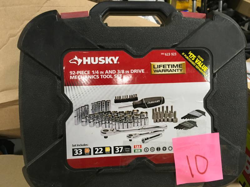 Husky Mechanics Tool Set (92-Piece) not used