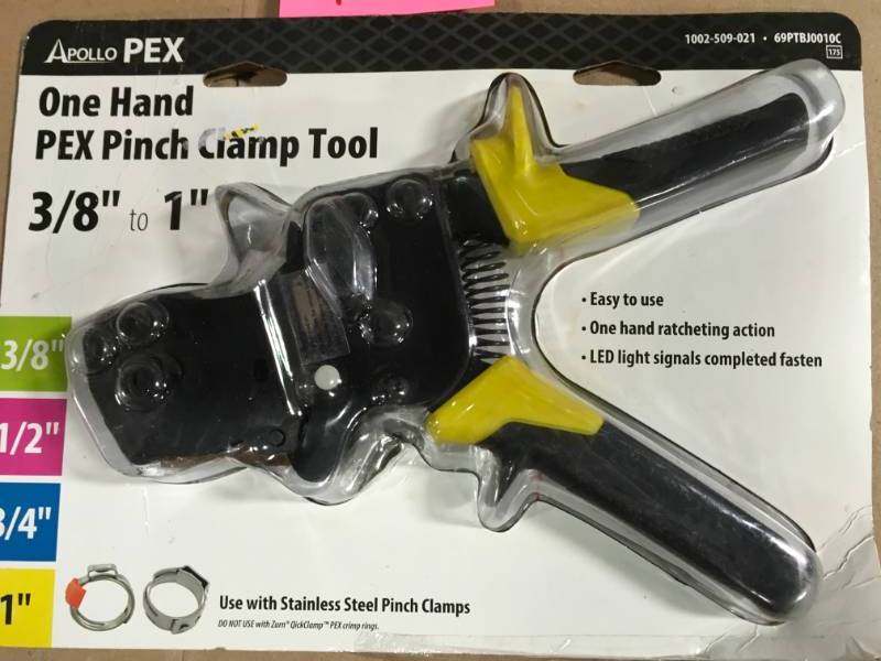 Apollo 38 in. to 1 in. 1-Hand PEX Pinch Clamp Tool in good condition