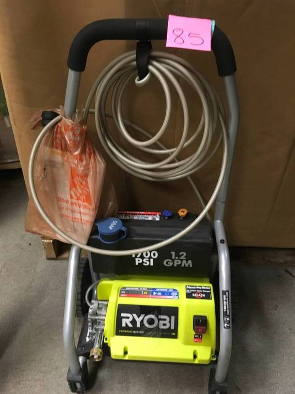 RYOBI 1,700 PSI 1.2 GPM Electric Pressure Washer in good condition