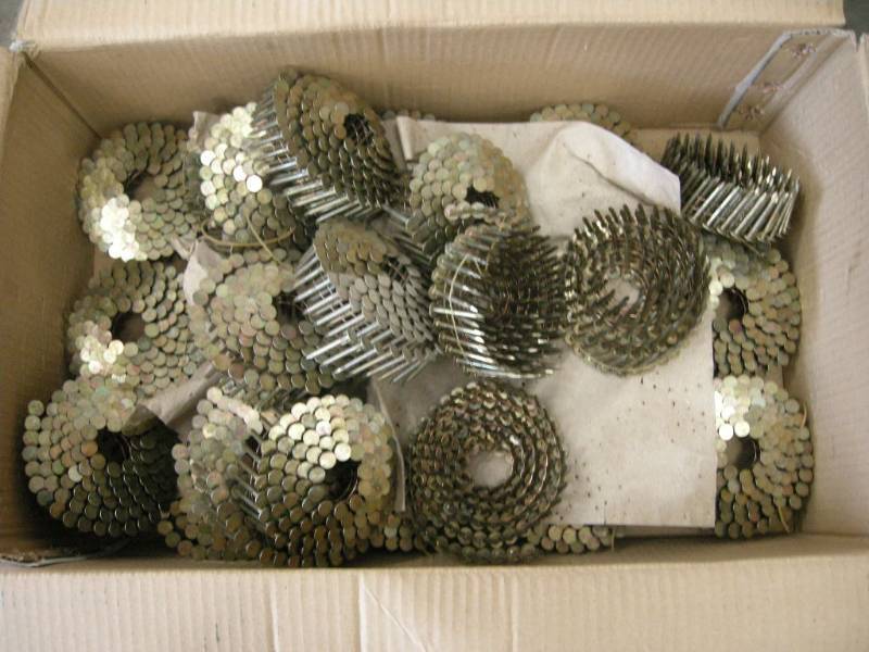 lot 39 image: Grip-Rite Collated Roofing Nails