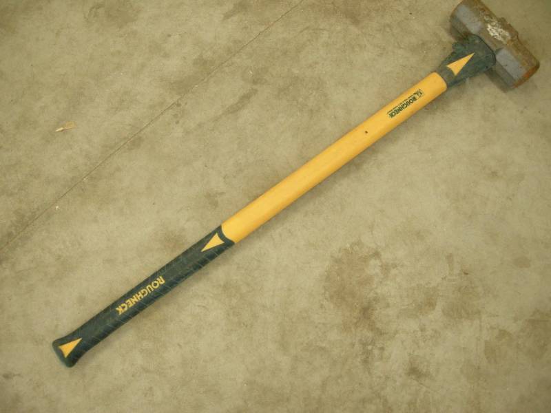 lot 76 image: Roughneck 8lb Sledge Hammer