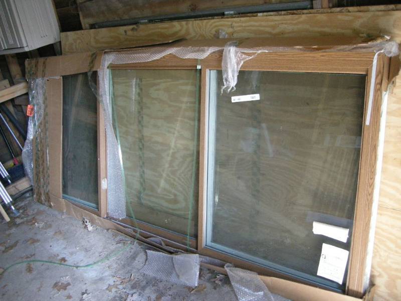 lot 90 image: Large Vinyl Window