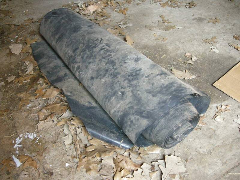 lot 94 image: Partial Roll Black Plastic