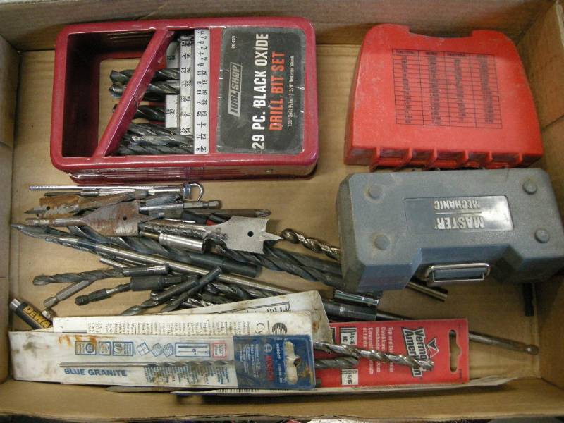 lot 150 image: Variety Drill Bits