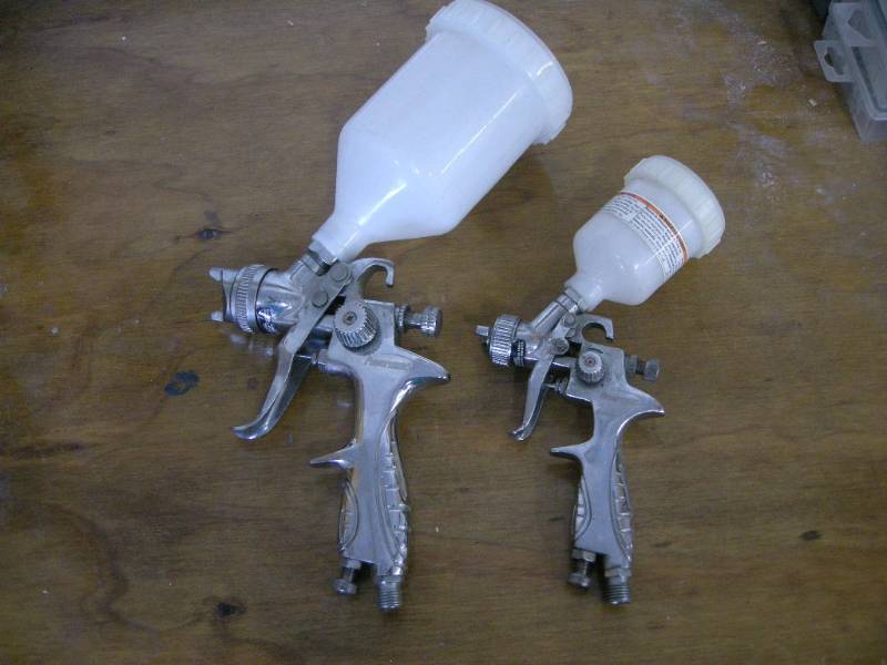 lot 149 image: Powermate Air Paint Spray Guns