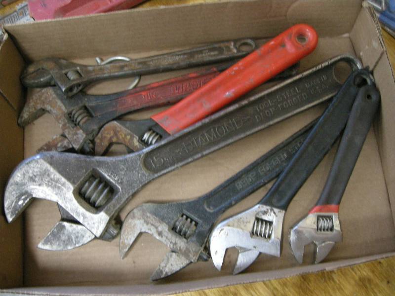 lot 147 image: Variety of Crescent Style Adjustable Wrenches