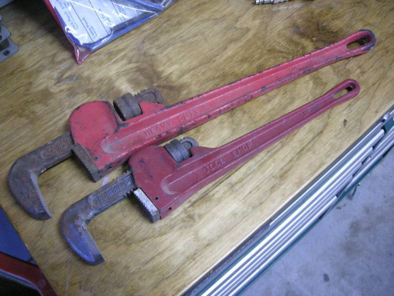 lot 146 image: 2 Pipe Wrenches
