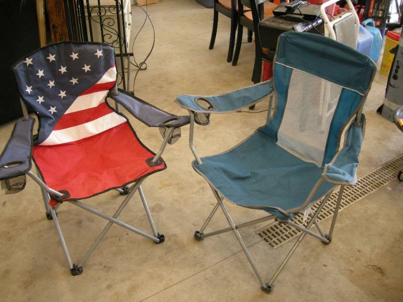 lot 152 image: 2 Lawn-Parade Chairs