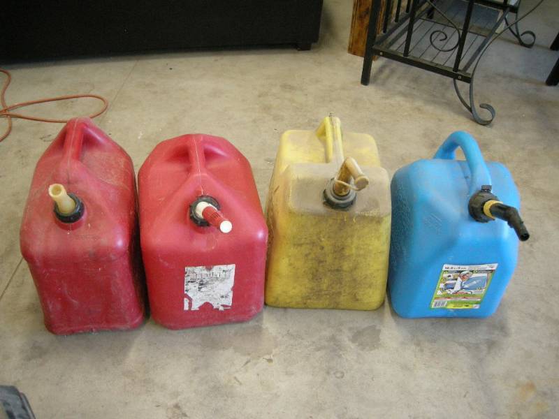 lot 194 image: Fuel Containers