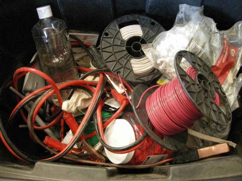 lot 193 image: Spools of Wire, Connects, Staples