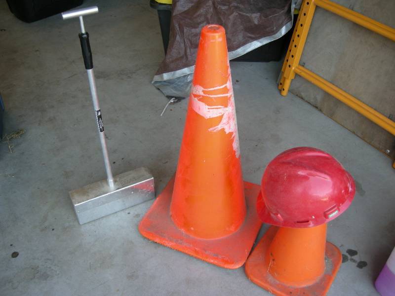 lot 204 image: Cones, Hat, Magnet Picker Upper