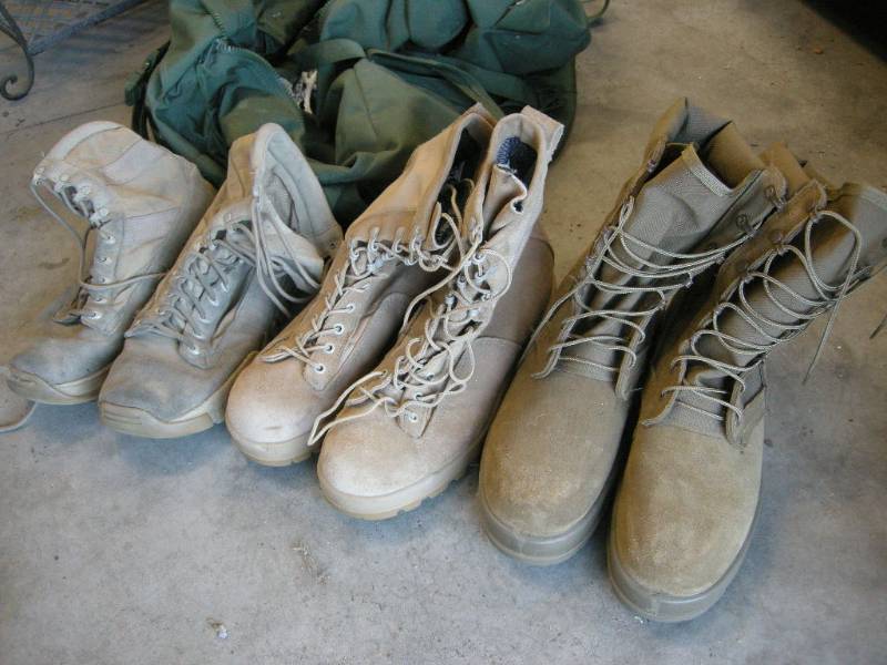 lot 212 image: 3 Pair Military Style Boots