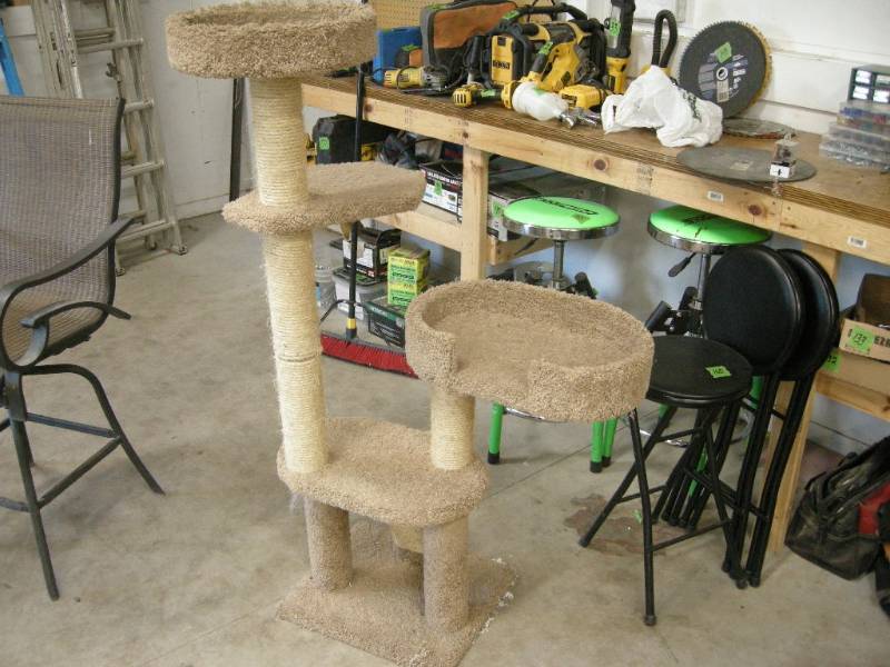 lot 236 image: Cat Tower