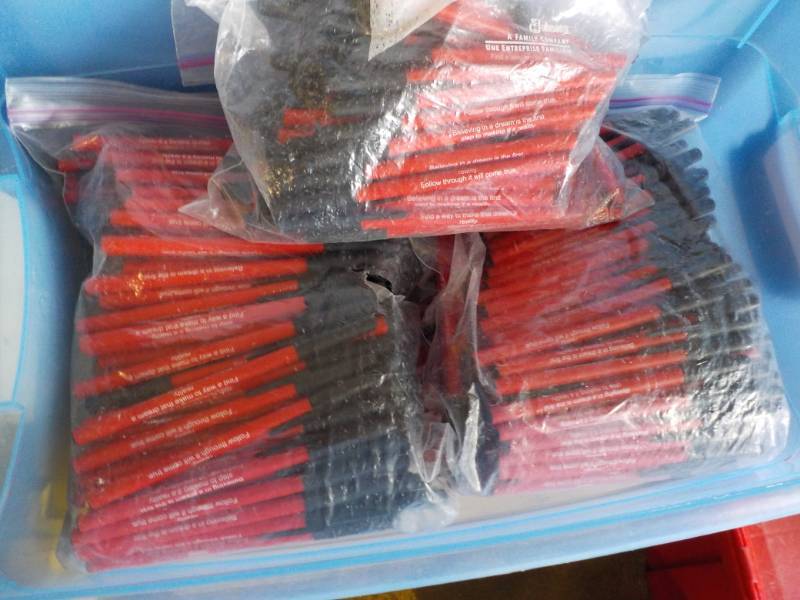 lot 48 image: Large Quantity of Bic Pens...