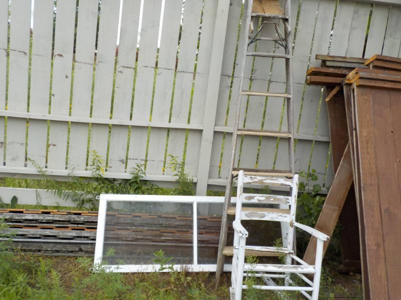 lot 49 image: 8 ft Wood Ladder, Garden Chair and ...