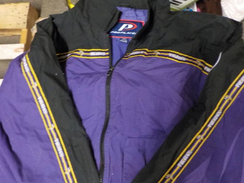 lot 135 image: Mens Viking Jackets Size L...