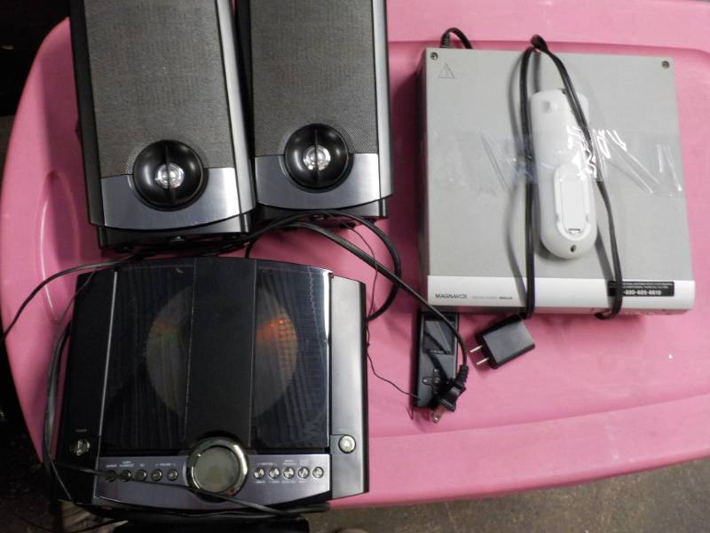 lot 144 image: Craig CD Alarm with speakers and DV...