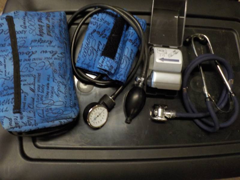 lot 163 image: Stethoscope, Sphygmomanometer (Bloo...